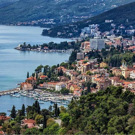 Apartments Matacin With Sea View Opatija Eksteriør bilde